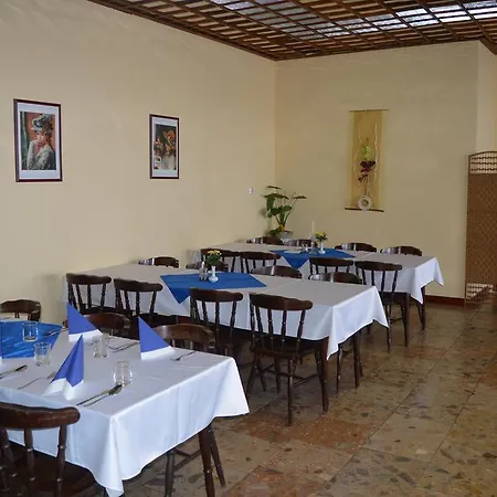 Postar Hotel